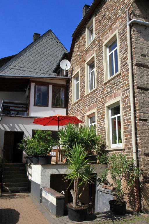 Ferienweingut Serwaziwein Mesenich Exterior foto